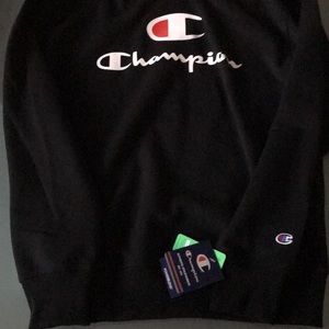 Black and white champion sweater | Size M